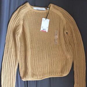 light weight sweater a gift not my stlye